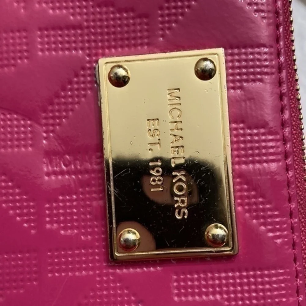 Michael kors pink mk patent leather wristlet wallet